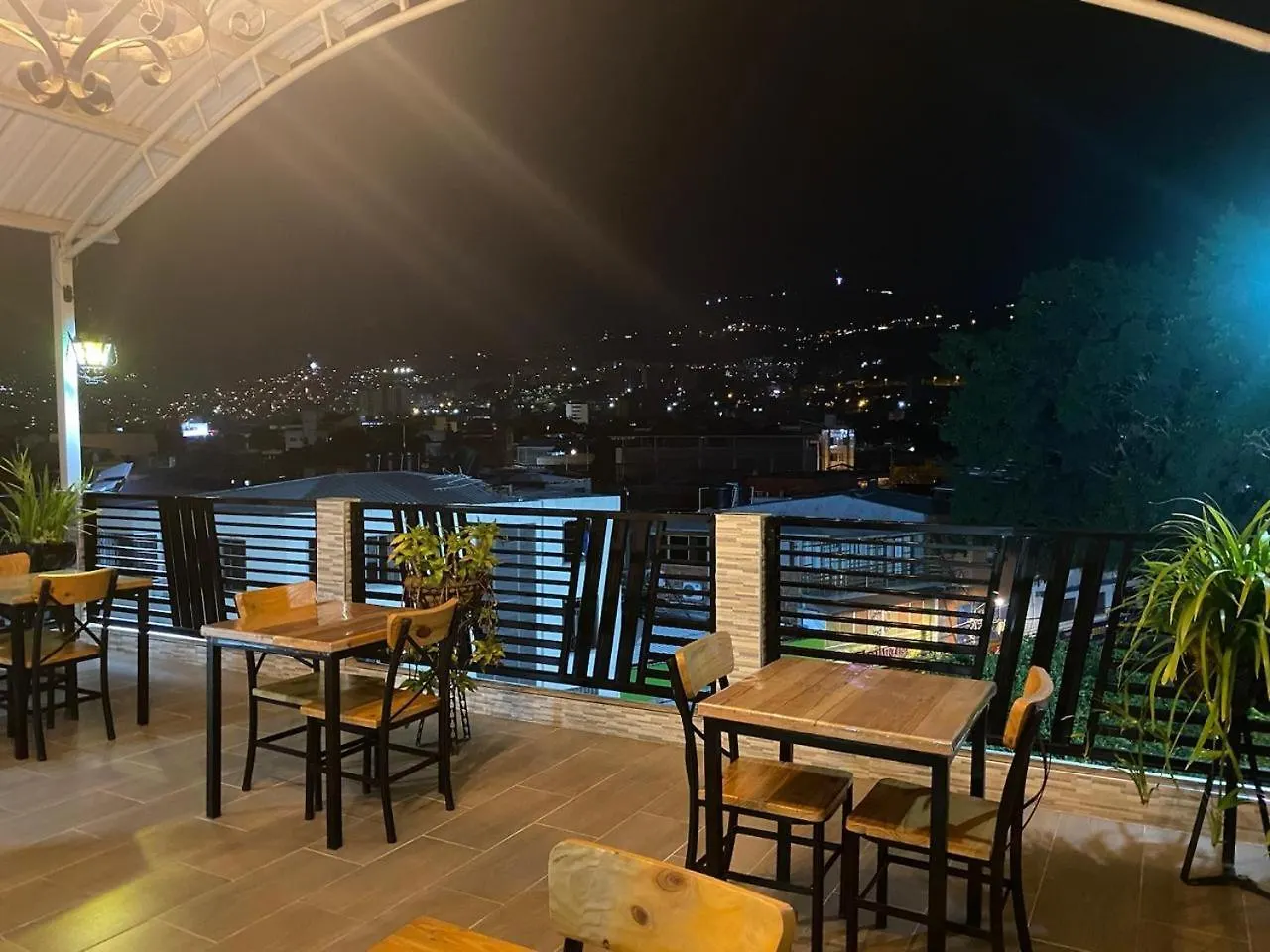 Hotel Alameda Plaza Cali 3*,  Colombia
